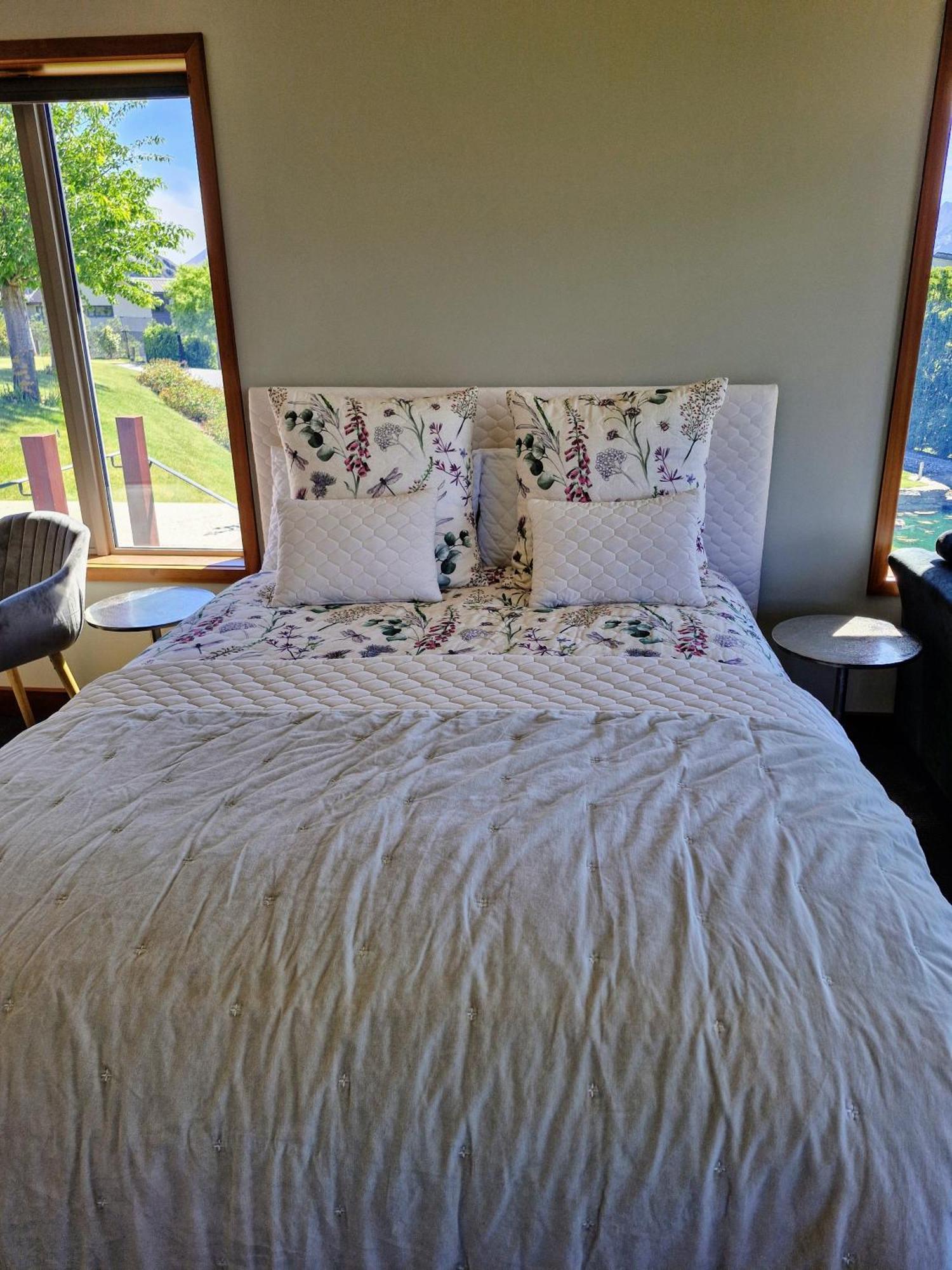 Studio Nestled In Ridgecrest 瓦纳卡 外观 照片